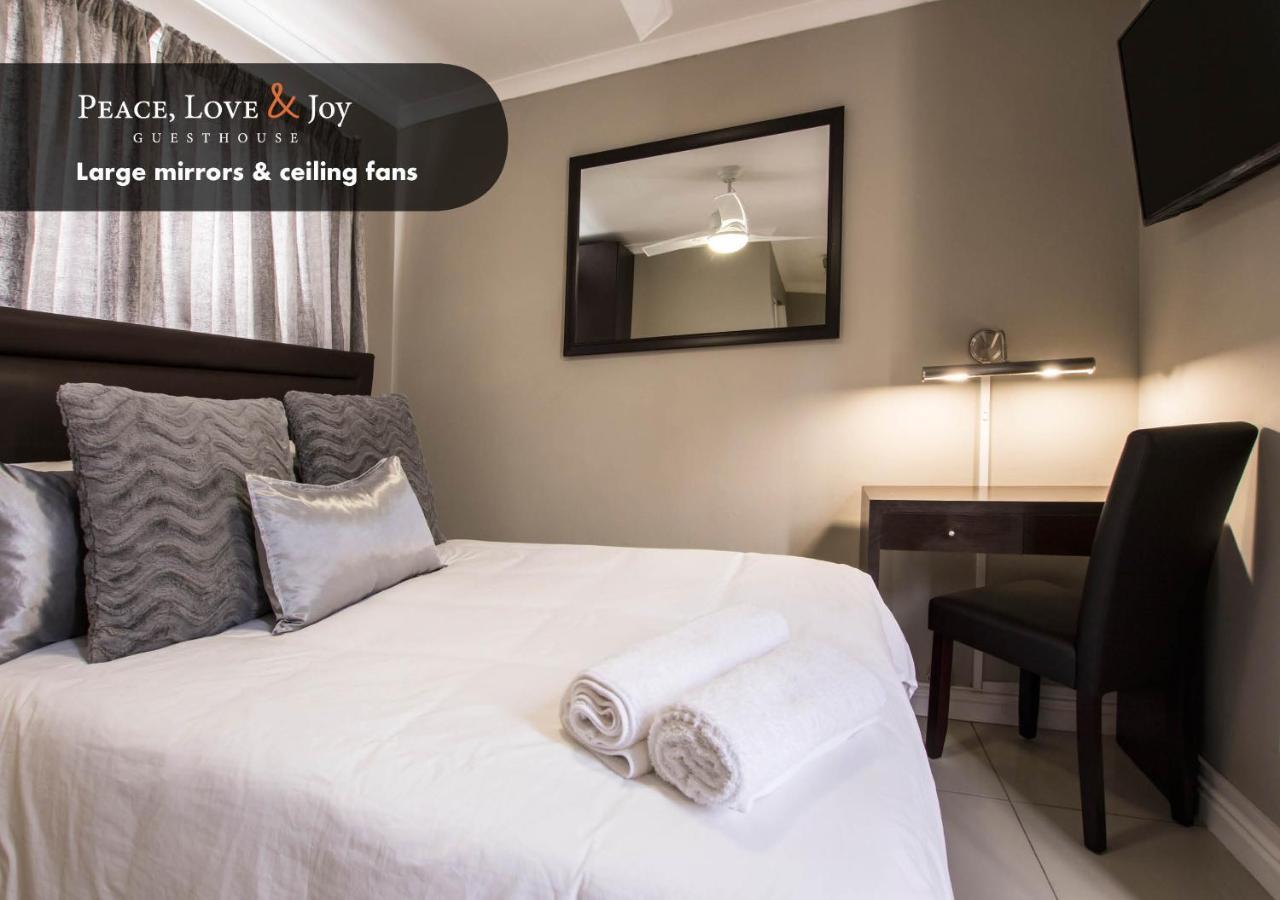 Peace Love And Joy Self Catering Units พอร์ตเอลิซาเบธ ภายนอก รูปภาพ